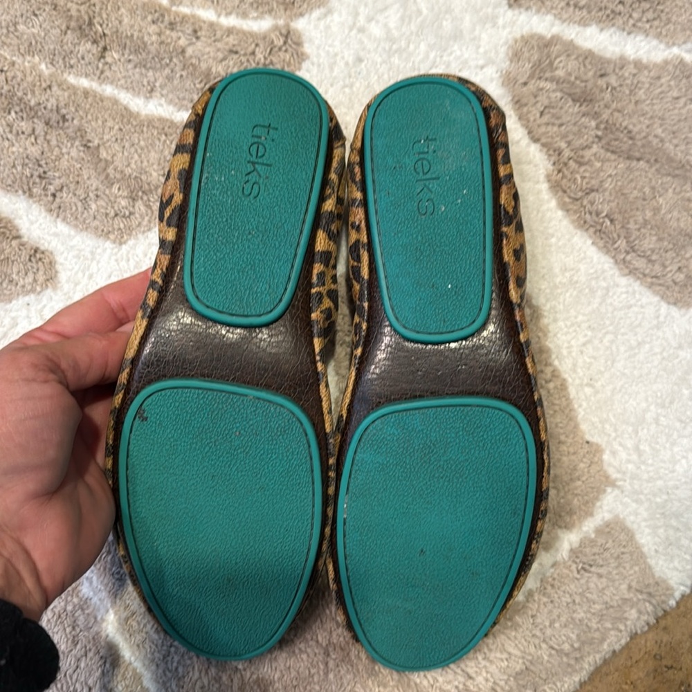Tieks by Gavrieli Leopard Print Ballet Flats, Italian Leather, Size 9 - Picture 6 of 8